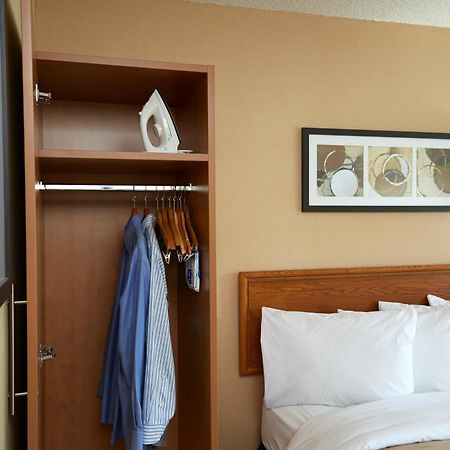 Comfort Inn Pembroke Oda fotoğraf